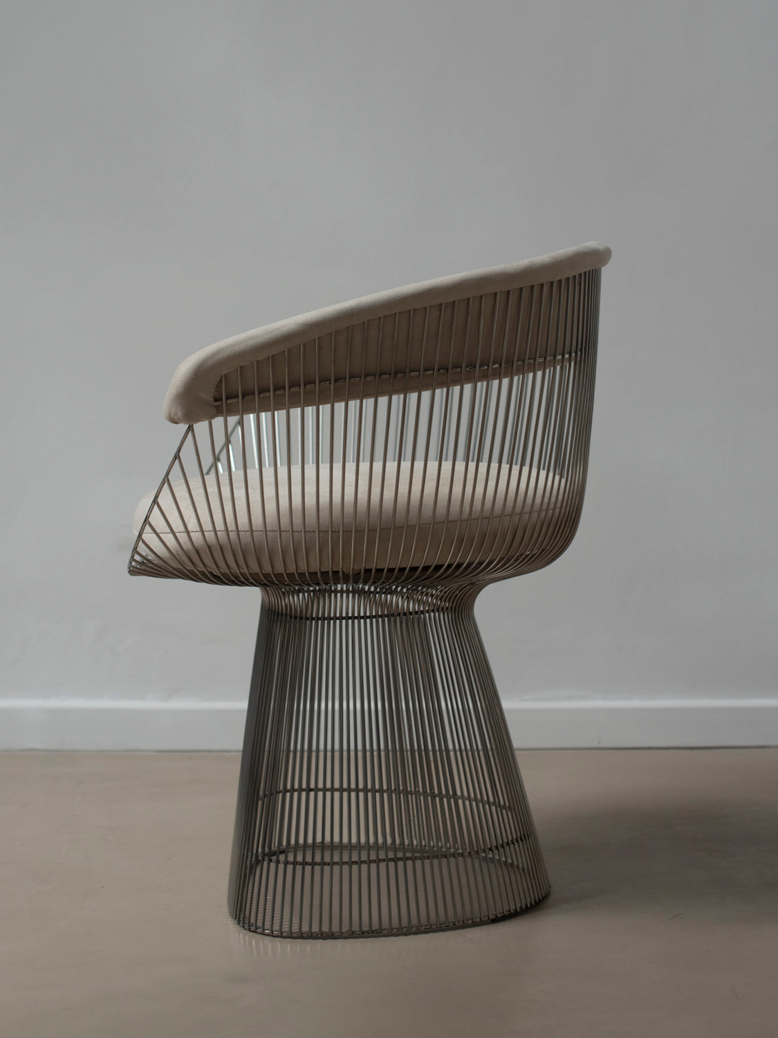 SILLA PLATNER