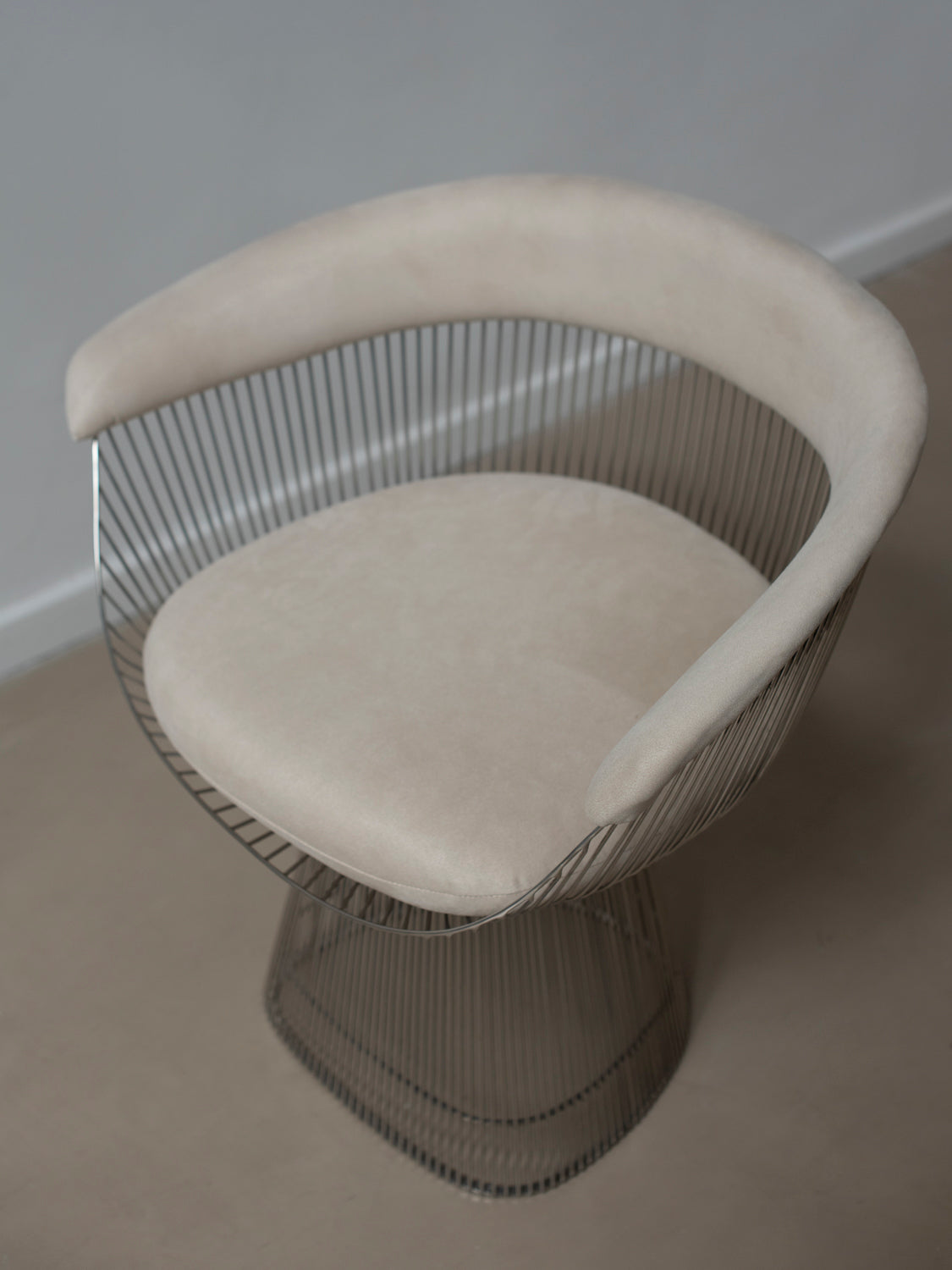 SILLA PLATNER