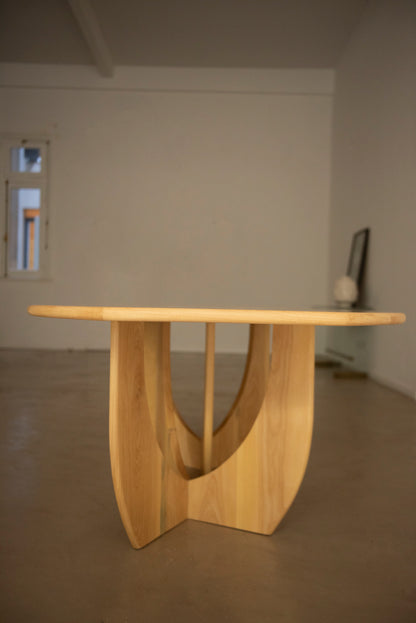 MESA LEONOR