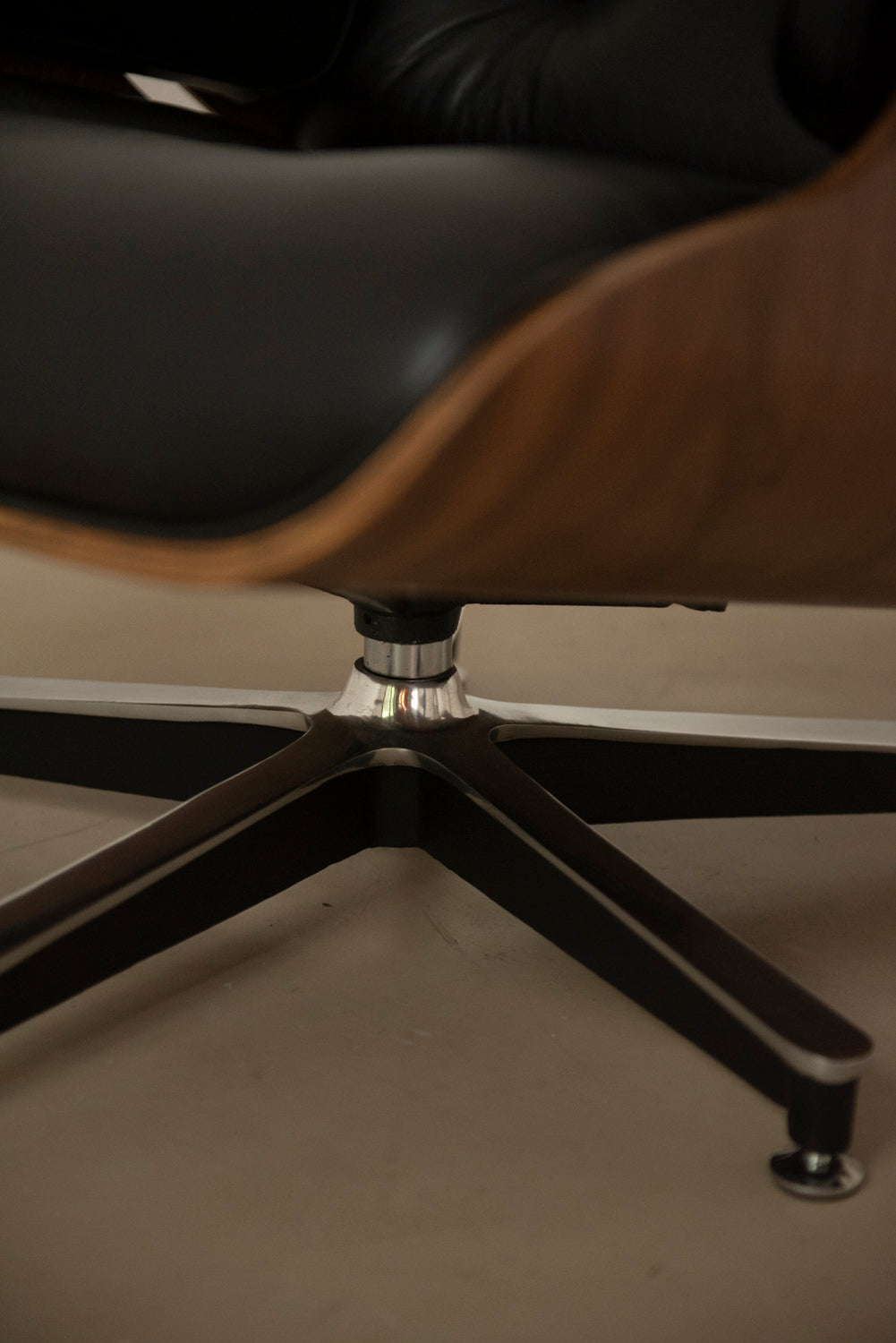 POLTRONA EAMES