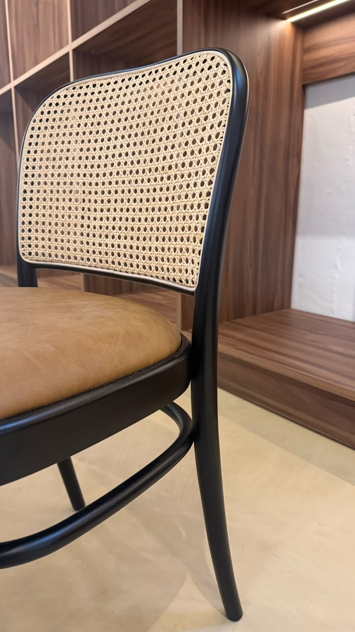 SILLA THONET NRO 811